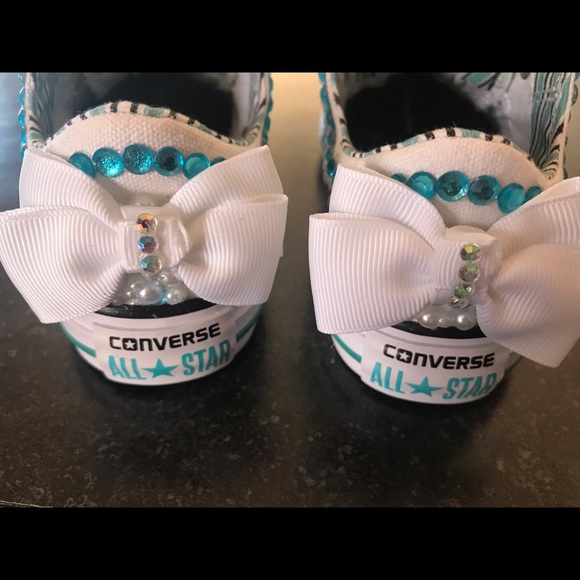 Bling Kids Converse - Picture 2 of 3
